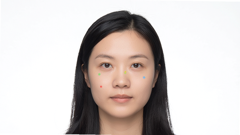 七彩证件照 符合标准证件照示例,展示一张符合官方要求的标准证件照,背景纯白,人物正脸,表情自然。风格为真实摄影风格,光线均匀,细节清晰,无多余元素,画质高,突出合规性。
