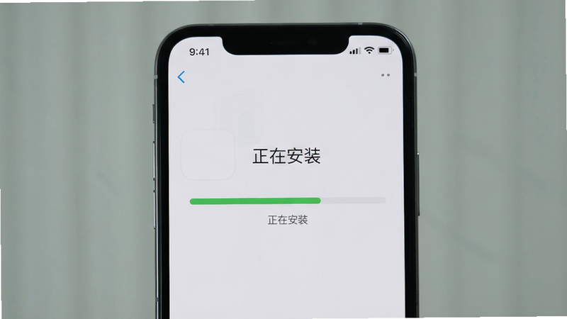 �������ٰ氲װ���棬����Ϊ�ֻ���Ļ��ʾӦ�ð�װ�����������־��У����ϵͳԭ����ϸ���С����ڰ�װ�����֣�������࣬���ʸɾ�