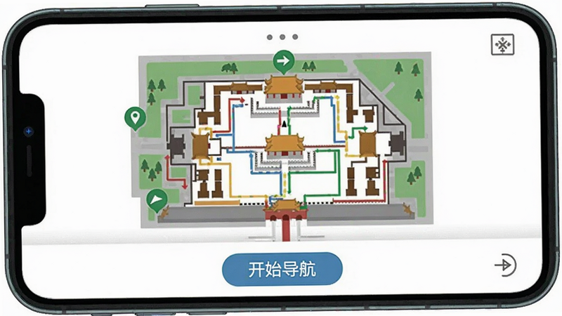 故宫博物院讲解手机电子导游 离线地图界面,显示故宫平面图,标注了多条彩色路线,有“开始导航”按钮,风格扁平化,色彩明快,干净无多余元素。
